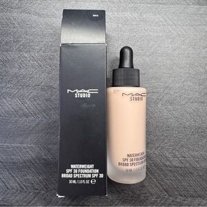 MAC Studio Waterweight Foundation SPF30, NW13,  1oz/30ml,